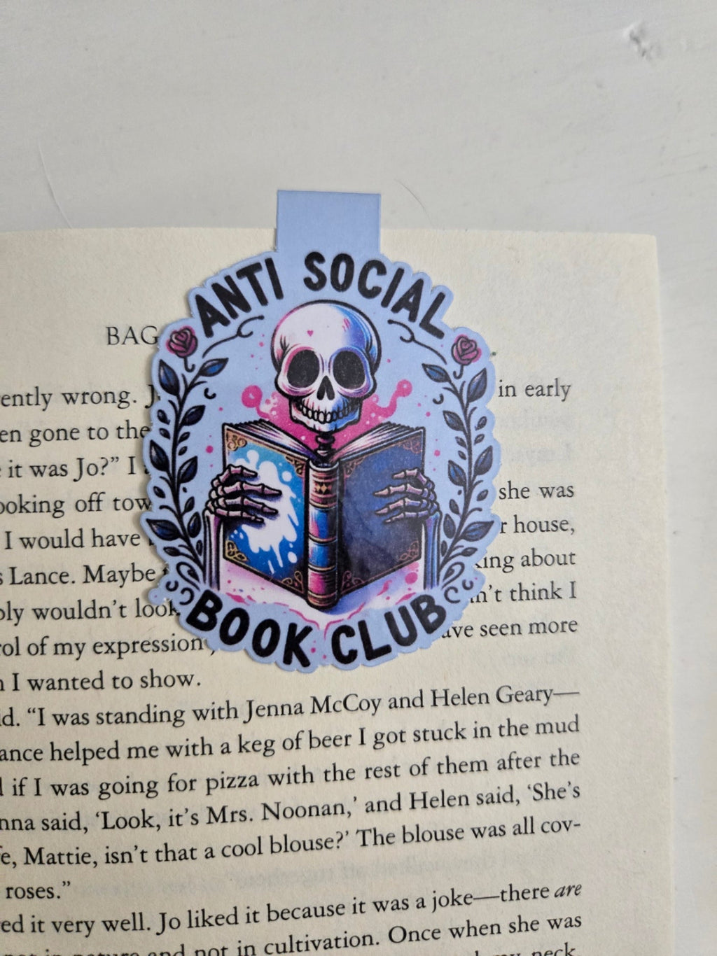 Anti Social Book Club Roses - Magnetic Bookmark