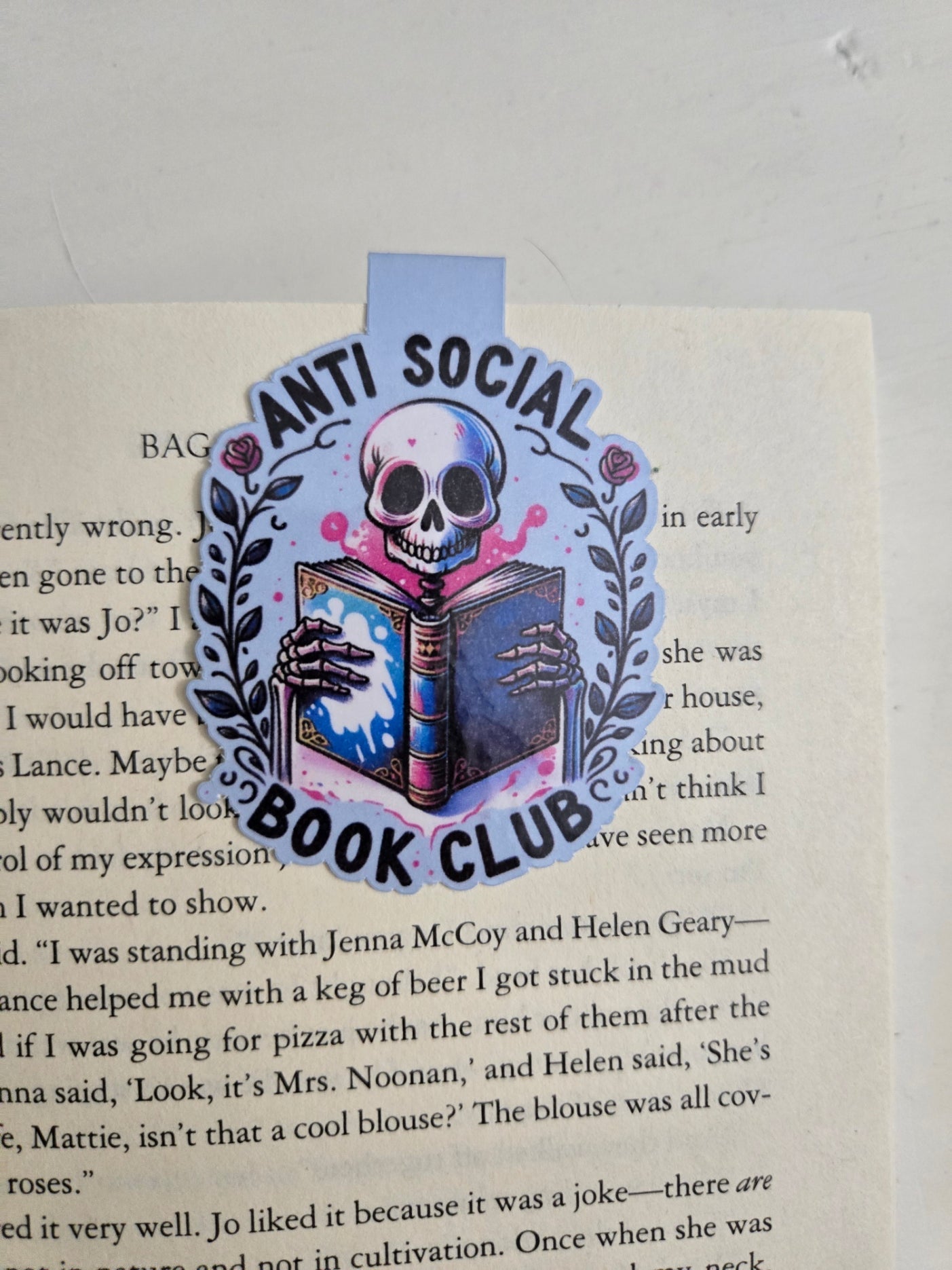 Anti Social Book Club Roses - Magnetic Bookmark