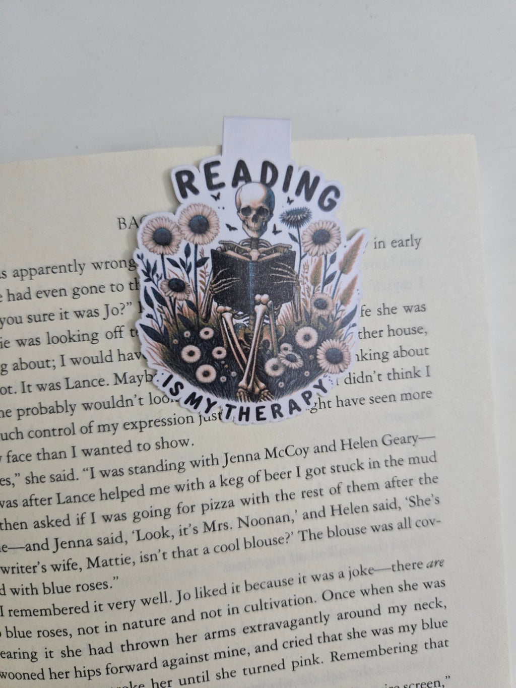 Reading is my Therapy Skellie Sunflowers - Magnetic Bookmark