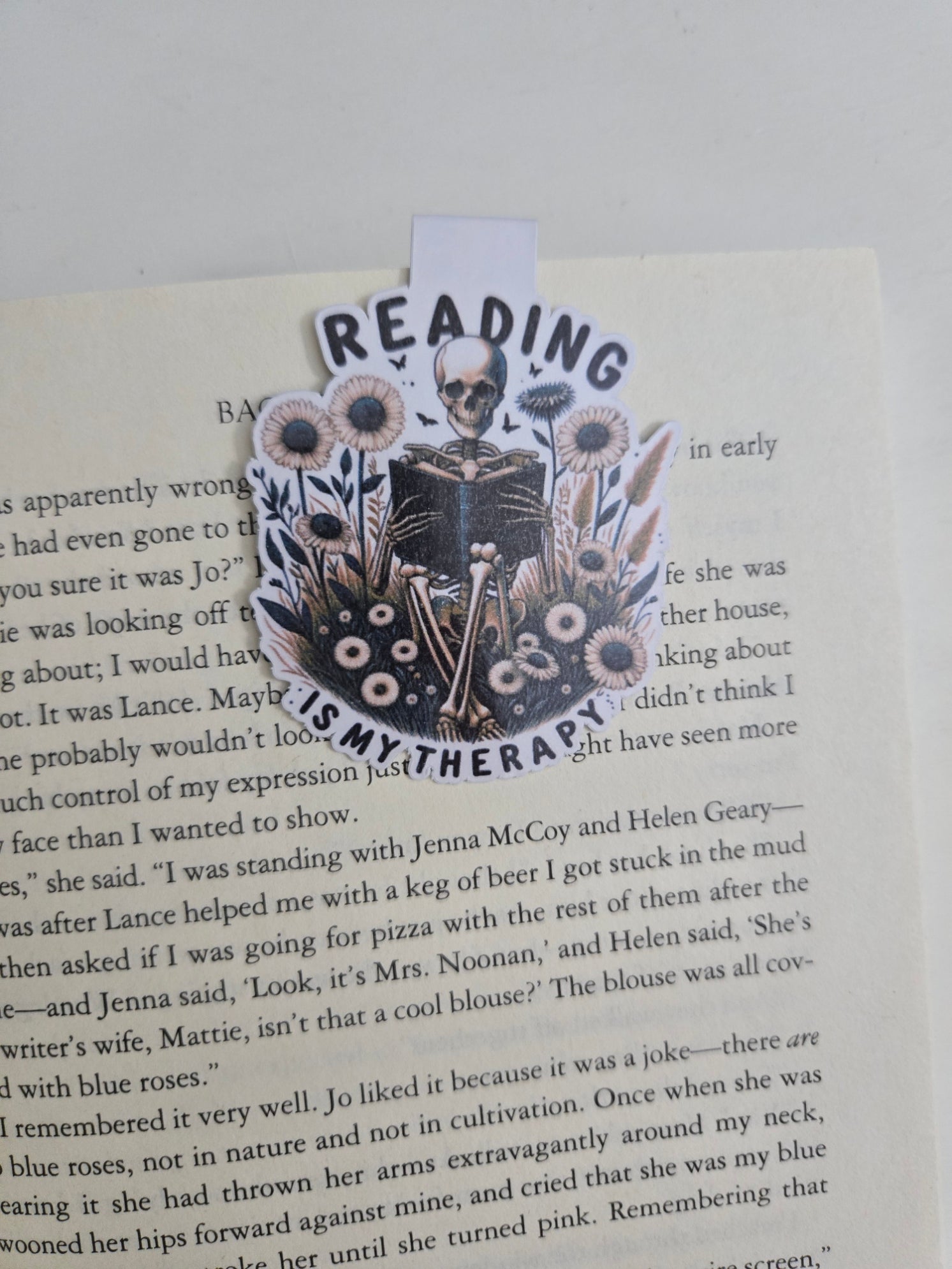 Reading is my Therapy Skellie Sunflowers - Magnetic Bookmark
