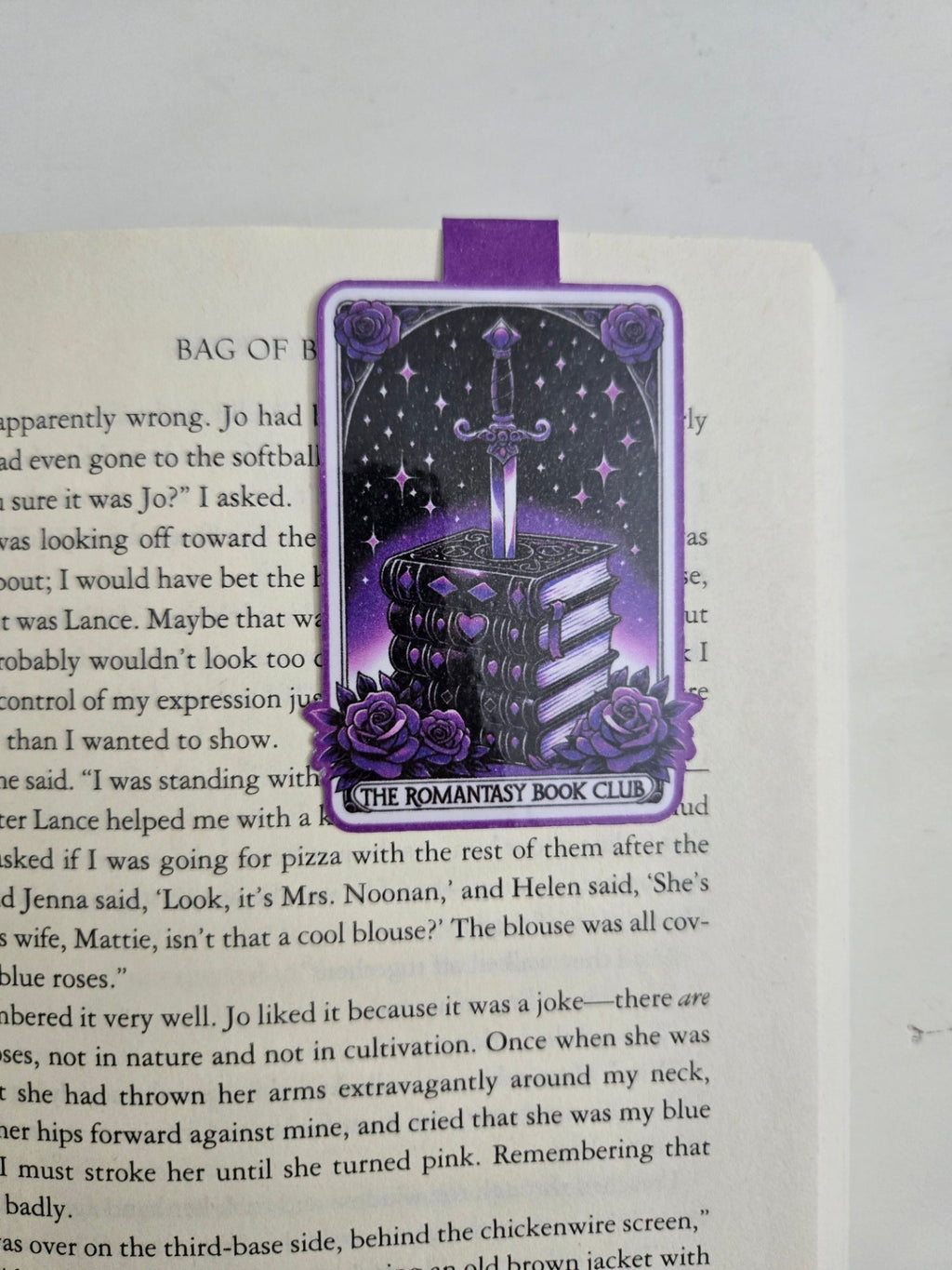 Romantasy Book Club Tarot Purple - Magnetic Bookmark